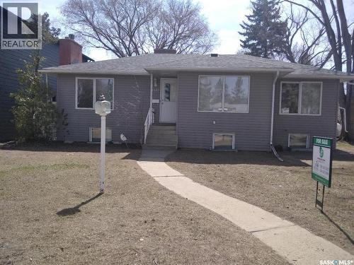 1402 14Th Street E, Saskatoon, SK - Outdoor