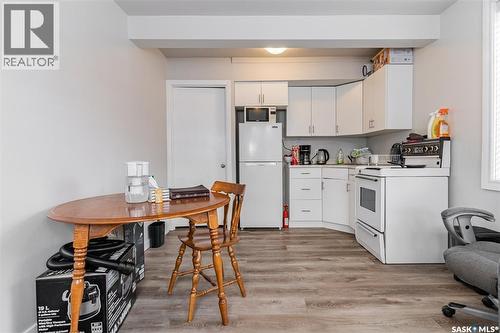 1402 14Th Street E, Saskatoon, SK - Indoor Photo Showing Kitchen