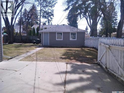 1402 14Th Street E, Saskatoon, SK - Outdoor