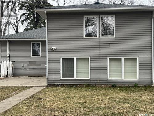 1402 14Th Street E, Saskatoon, SK - Outdoor With Exterior