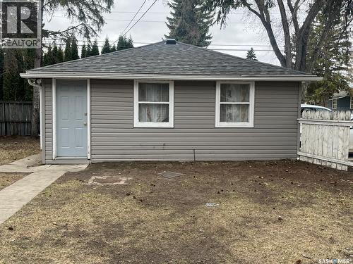 1402 14Th Street E, Saskatoon, SK - Outdoor
