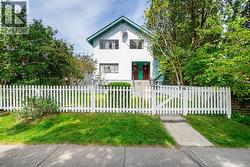 1049 E 11TH AVENUE  Vancouver, BC V5T 2G1