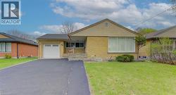 153 WOODHAVEN Road  Kitchener, ON N2C 1V2