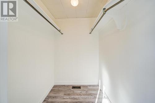1054 East Avenue, Mississauga, ON - Indoor Photo Showing Other Room