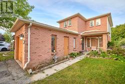 111 GARDEN DRIVE Barrie, ON L4N 5T9