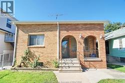 875 Parent Unit# MAIN LEVEL Windsor, ON N9A 2C9