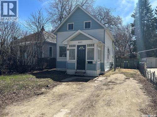 607 28th STREET W  Saskatoon, SK S7L 0L2
