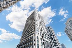 401 - 30 SAMUEL WOOD WAY Toronto, ON M9B 0C9