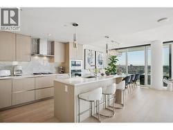2618 89 NELSON STREET Vancouver, BC V6Z 0E7