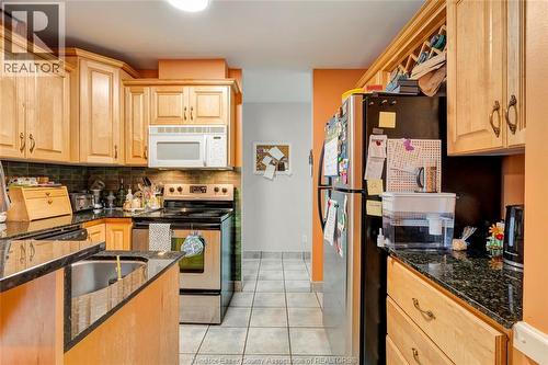 540 Ouellette Unit# 7B, Windsor, ON - Indoor Photo Showing Kitchen