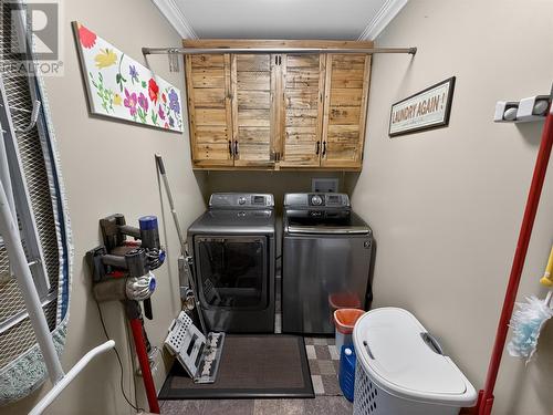 laundry and cleaning - 8, 8A, 10 Main Street, Twillingate, NL 