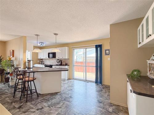 28 Magnacca Crescent, Brandon, MB - Indoor Photo Showing Other Room