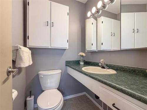 28 Magnacca Crescent, Brandon, MB - Indoor Photo Showing Bathroom