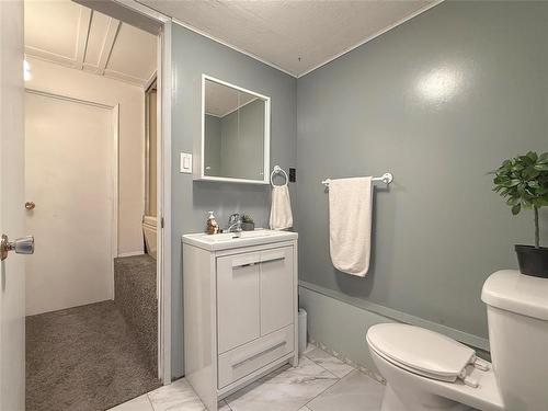 28 Magnacca Crescent, Brandon, MB - Indoor Photo Showing Bathroom