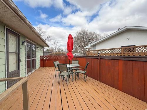 28 Magnacca Crescent, Brandon, MB - Outdoor With Exterior