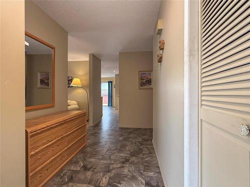 28 Magnacca Crescent, Brandon, MB - Indoor Photo Showing Other Room