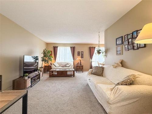 28 Magnacca Crescent, Brandon, MB - Indoor