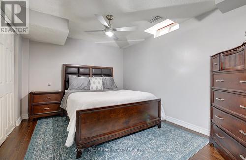 3409 Bertrand Road, Mississauga, ON - Indoor Photo Showing Bedroom