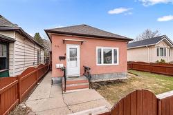 234 Belmont Avenue  Winnipeg, MB R2V 0Y3