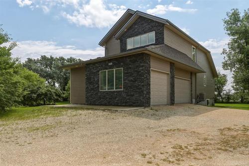 103 Robert Koop Road, Landmark, MB - Indoor Photo Showing Kitchen With Upgraded Kitchen