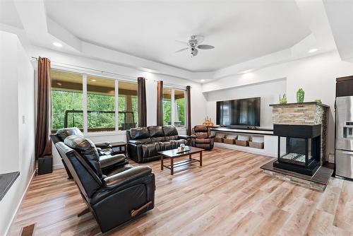 103 Robert Koop Road, Landmark, MB - Indoor Photo Showing Dining Room