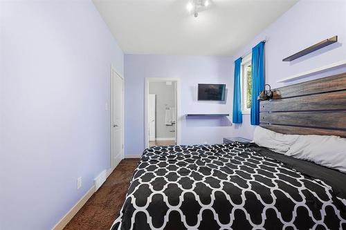 103 Robert Koop Road, Landmark, MB - Indoor Photo Showing Other Room