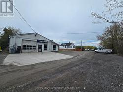 323 DUNDAS STREET E Quinte West (Trenton Ward), ON K8V 5W5