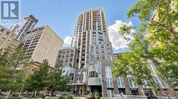 802 - 10 BELLAIR STREET Toronto, ON M5R 3T8