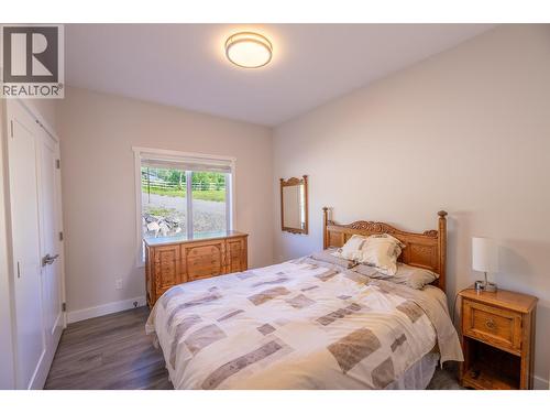 7155 Grossett Road, Lone Butte, BC - Indoor