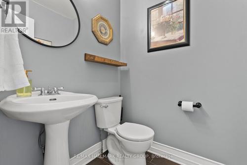 243 Gladeview Private, Ottawa, ON 