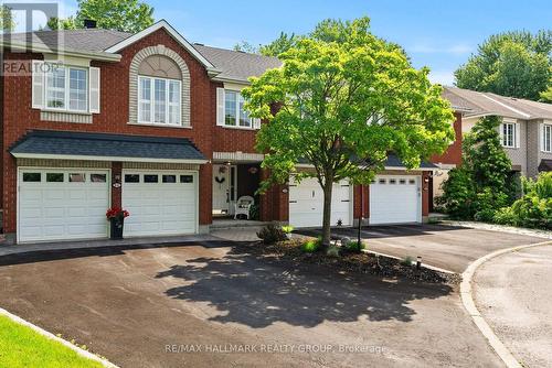 243 Gladeview Private, Ottawa, ON 