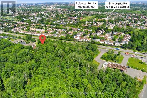 243 Gladeview Private, Ottawa, ON 