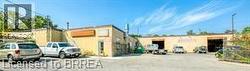 9 MEADOW Lane S  Hamilton, ON L9H 1L1