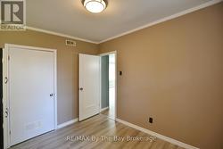 Bedroom 1 - 