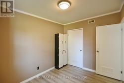 Bedroom 1 - 