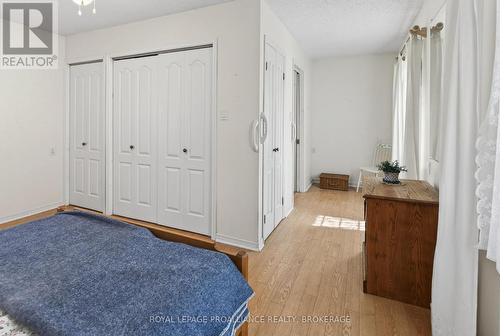 1 Pond Street, Westport, ON - Indoor
