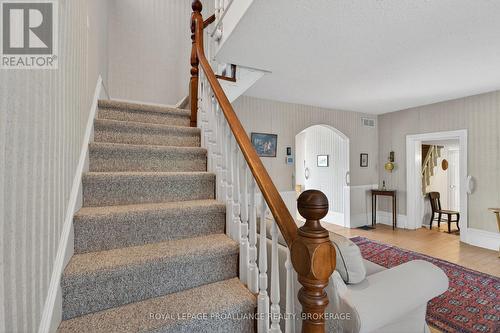 1 Pond Street, Westport, ON - Indoor Photo Showing Other Room