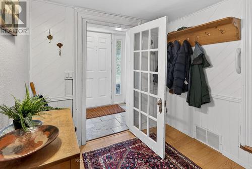 1 Pond Street, Westport, ON - Indoor Photo Showing Other Room