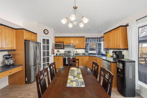 222 Carson Park Drive, Lorette, MB - Indoor