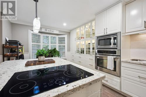 15 - 955 King Road, Burlington, ON - Indoor Photo Showing Kitchen