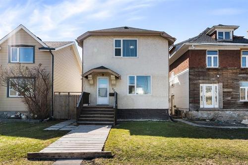 736 Sherburn Street  Winnipeg, MB R3G 2L2