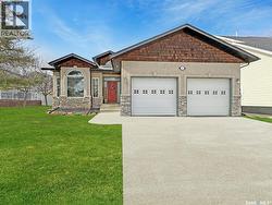 623 Highland DRIVE Swift Current, SK S9H 4Z5