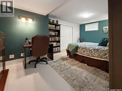 623 Highland Drive, Swift Current, SK - Indoor Photo Showing Bedroom
