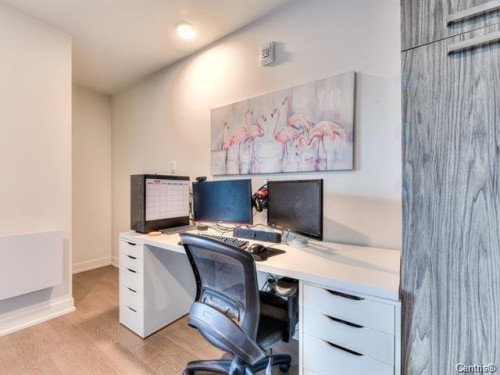 Office - 802-1900 Rue Émile-Martineau, Laval (Laval-Des-Rapides), QC - Indoor Photo Showing Office