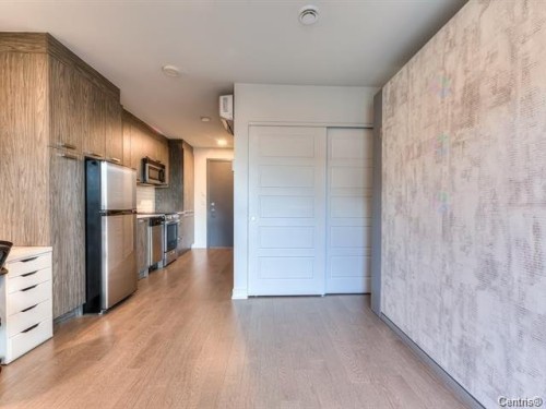 Overall view - 802-1900 Rue Émile-Martineau, Laval (Laval-Des-Rapides), QC - Indoor Photo Showing Kitchen