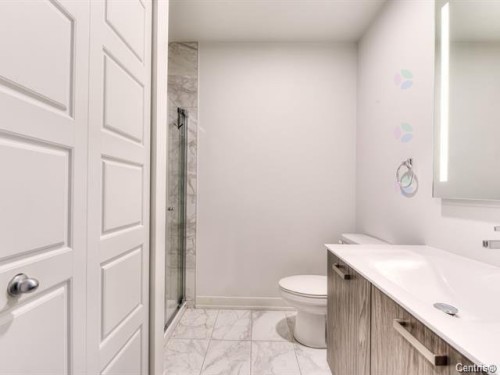 Bathroom - 802-1900 Rue Émile-Martineau, Laval (Laval-Des-Rapides), QC - Indoor Photo Showing Bathroom