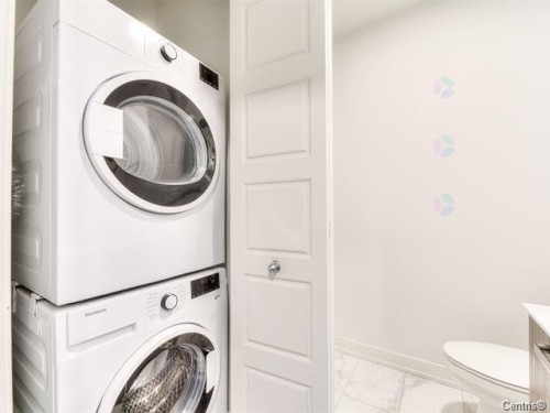 Laundry - 802-1900 Rue Émile-Martineau, Laval (Laval-Des-Rapides), QC - Indoor Photo Showing Laundry Room