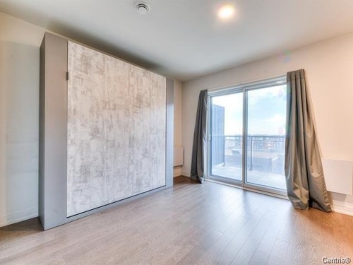 Master Bedroom - 802-1900 Rue Émile-Martineau, Laval (Laval-Des-Rapides), QC - Indoor Photo Showing Other Room