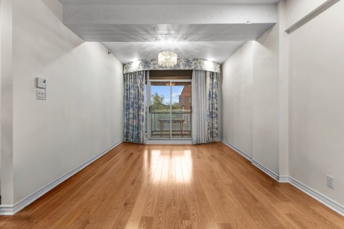 Bureau - 41-1275 Av. Van Horne, Montréal (Outremont), QC - Indoor Photo Showing Other Room