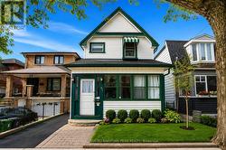 43 KING EDWARD AVENUE Toronto, ON M4C 5J5